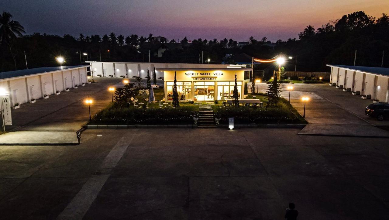Wicket White Villa Photharam Exterior foto